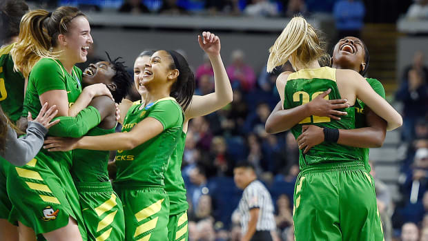 oregon-beats-maryland-womens-sweet-16.jpg